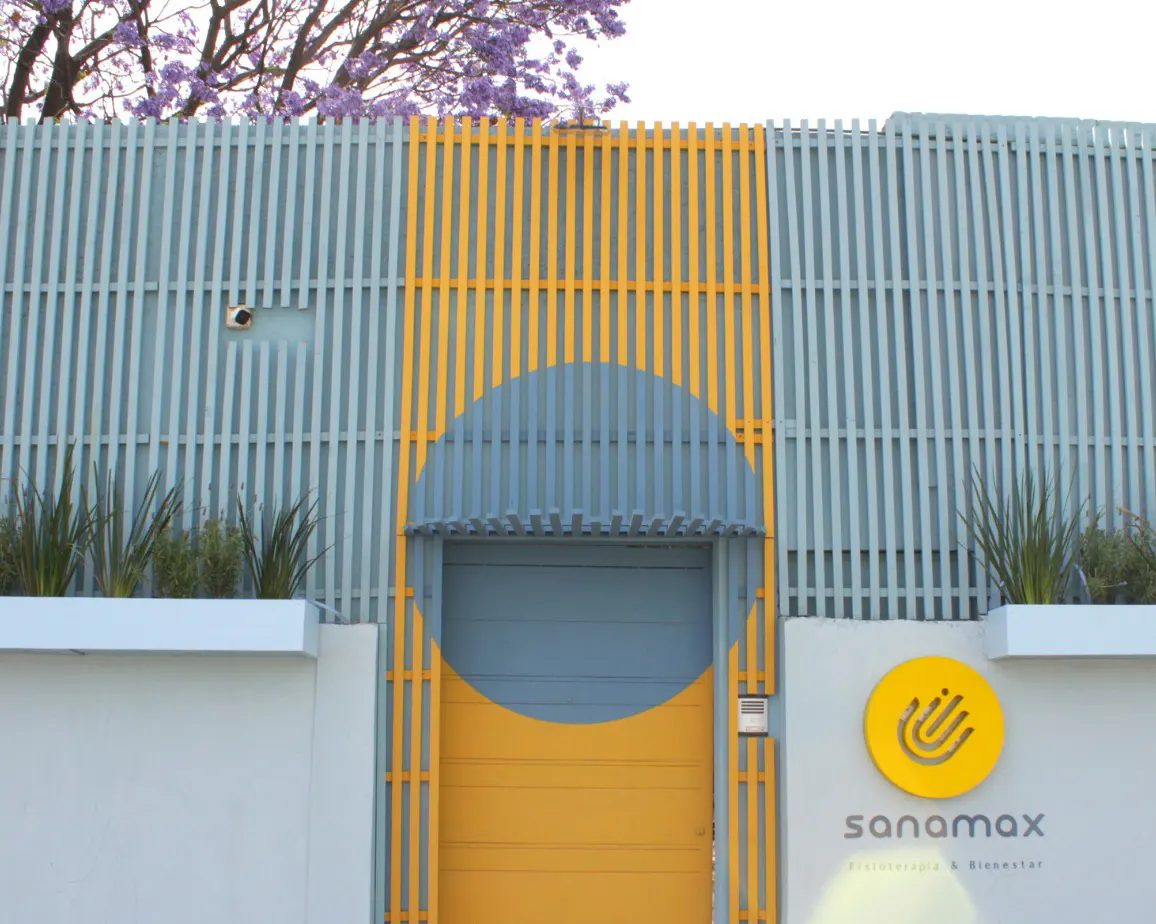 Clínica Sanamax Fachada